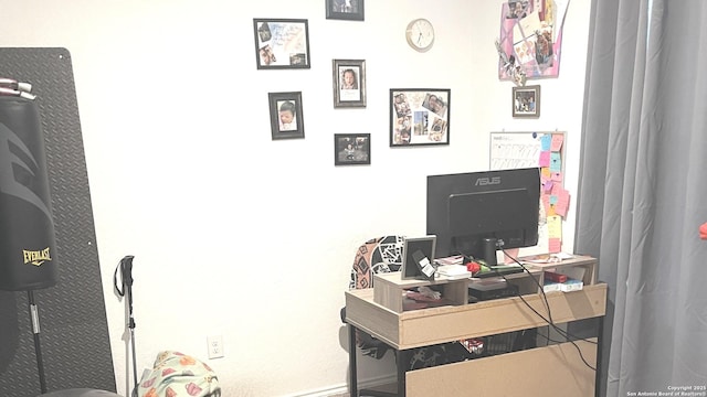 office with baseboards