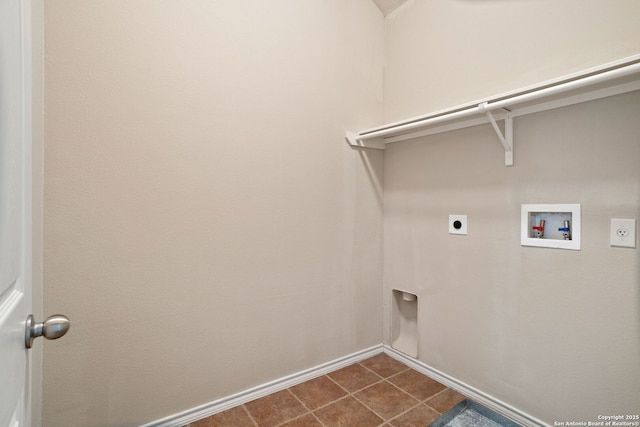 laundry room featuring washer hookup, hookup for an electric dryer, laundry area, and baseboards