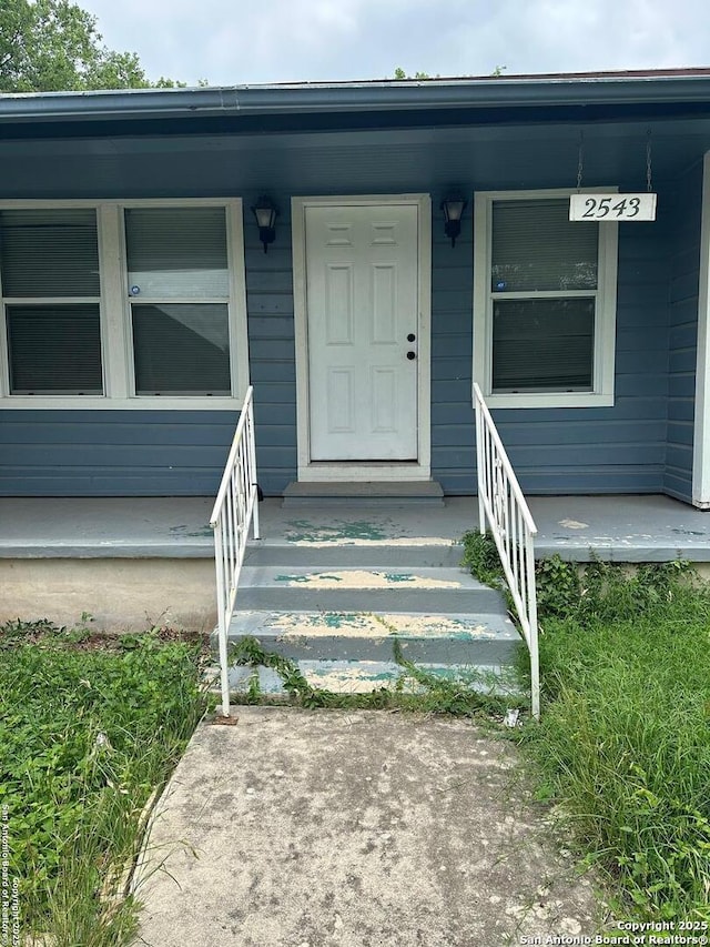 view of exterior entry