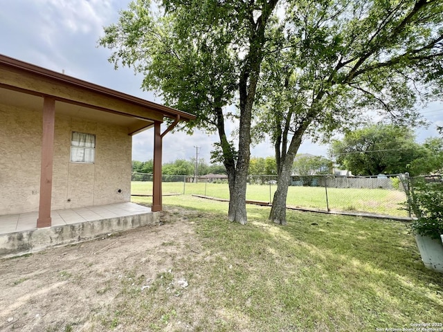 6803 Indian Lk, San Antonio, TX 78244 - view of yard with fence