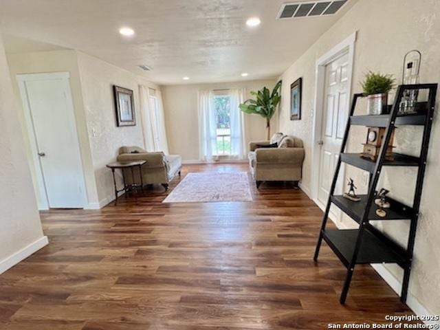 6803 Indian Lk, San Antonio, TX 78244 - living area featuring visible vents, recessed lighting, baseboards, and wood finished floors