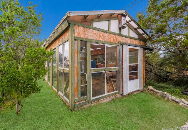 view of outbuilding