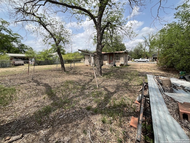 view of yard featuring fence