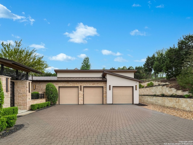 4701 Peralta Ln, Austin, TX 78735 - garage with decorative driveway