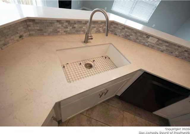 details featuring a sink