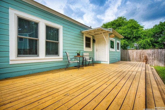 deck with fence