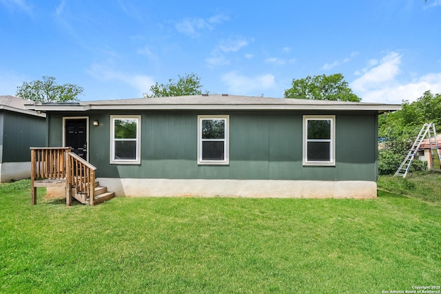 2430 Bermuda, San Antonio, TX 78222 - rear view of house featuring a yard