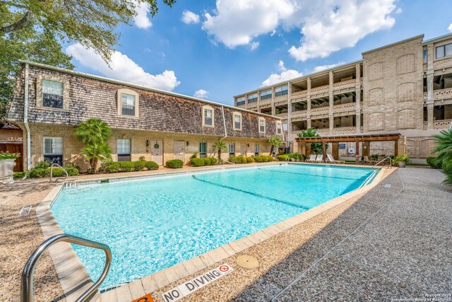 7731 Broadway Unit I-42, San Antonio, TX 78209 - view of community pool