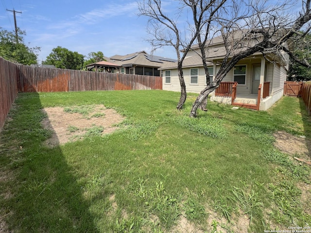 view of yard featuring a fenced backyard