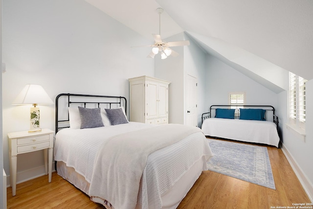 137A Spanish Pass, Boerne, TX 78006 - bedroom featuring lofted ceiling, light wood-style flooring, baseboards, and ceiling fan