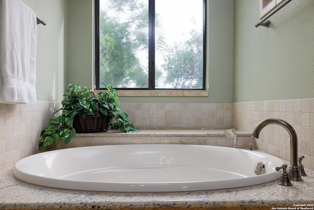 137A Spanish Pass, Boerne, TX 78006 - full bath with a garden tub