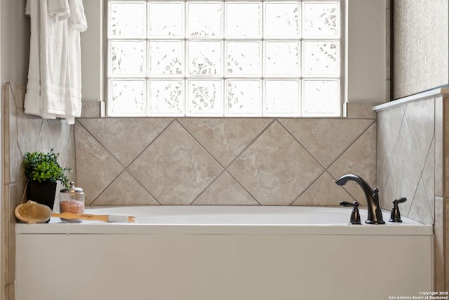 8715 Anton Chico, Helotes, TX 78023 - full bath with a tub to relax in