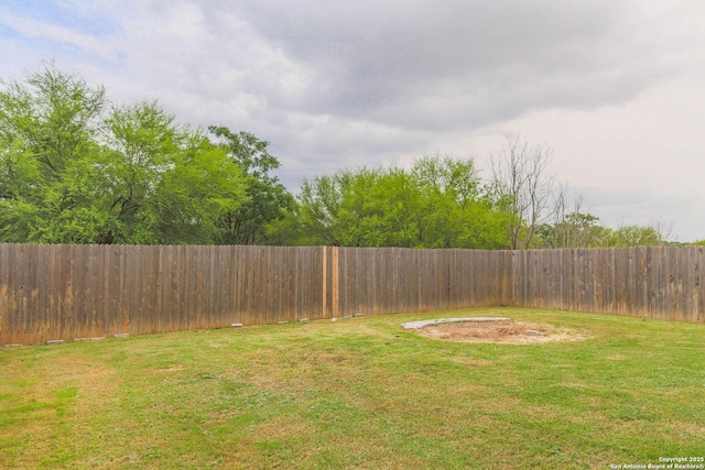 8220 Robin Gate, Selma, TX 78154 - view of yard featuring a fenced backyard