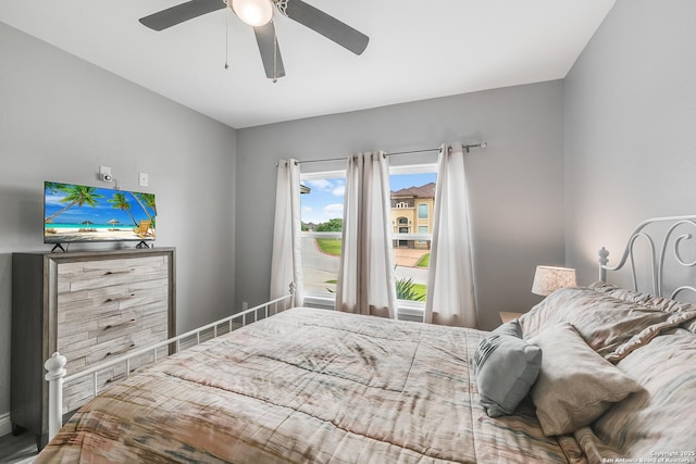 7186 Lake Placid, Corpus Christi, TX 78414 - bedroom with baseboards and a ceiling fan