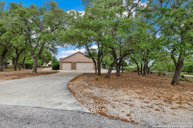 view of front of home featuring driveway