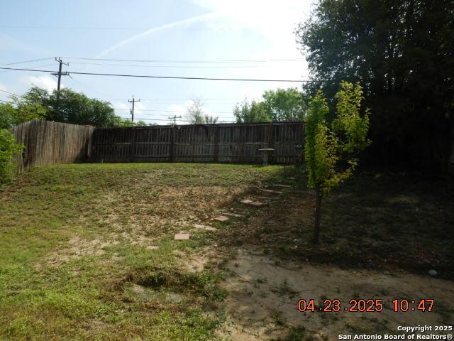 9922 Dull Knife Way, San Antonio, TX 78239 - view of yard