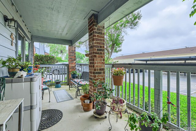 14343 Judson Unit 303, San Antonio, TX 78233 - balcony with a porch