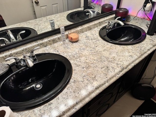 6603 Meadow Fawn, Converse, TX 78109 - details with a sink