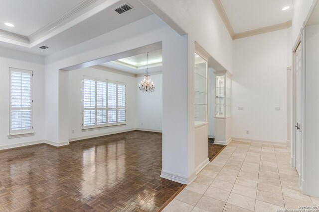 9 Waldenshire, San Antonio, TX 78209 - interior space with an inviting chandelier, a tray ceiling, crown molding, visible vents, and baseboards