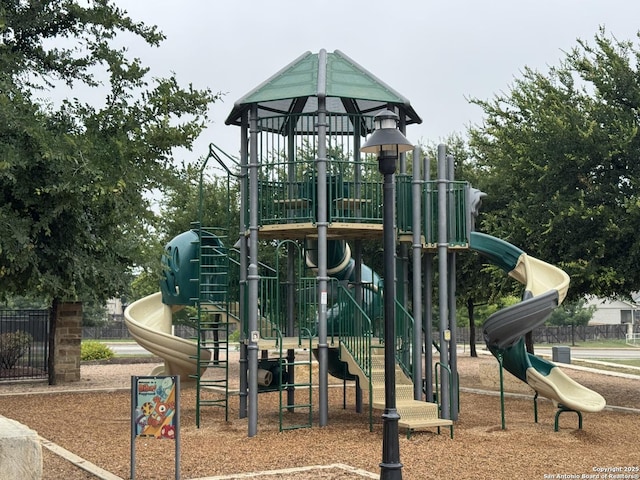 268 Cuban Emerald, San Antonio, TX 78253 - view of community play area