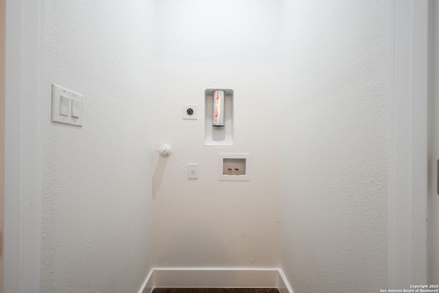 1030 Elsmere, San Antonio, TX 78201 - laundry room featuring washer hookup, laundry area, gas dryer hookup, hookup for an electric dryer, and baseboards