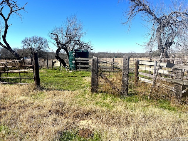 5615 Tenney Creek Rd, Luling, TX 78648