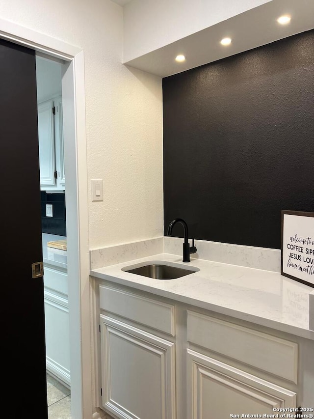 10106 Grand Park, San Antonio, TX 78239 - interior space with a sink