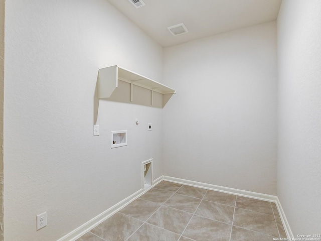 4532 Appaloosa Crst, San Antonio, TX 78245 - laundry room featuring baseboards, gas dryer hookup, hookup for a washing machine, laundry area, and electric dryer hookup