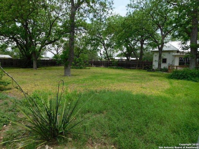911 Austin, Sabinal, TX 78881 - view of yard with fence
