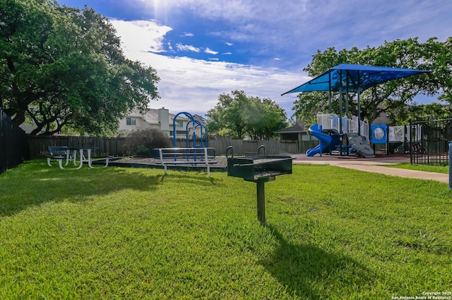 view of home's community