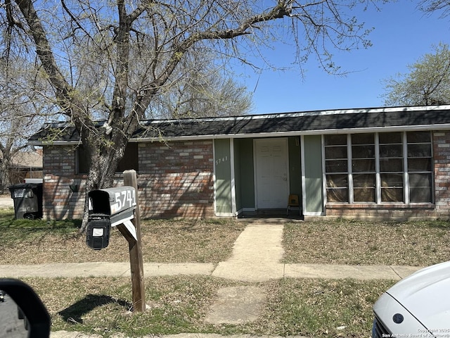 5738 Harefield, San Antonio, TX 78228 - view of front of house featuring brick siding