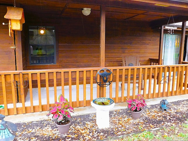 525 Cherry Rdg, Floresville, TX 78114 - view of wooden terrace