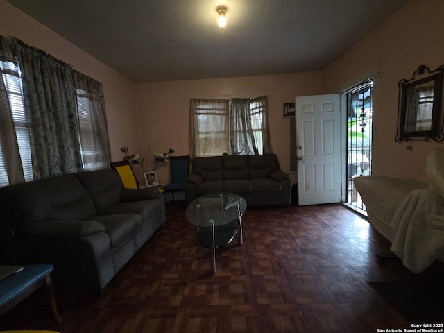 238 Lone Star, San Antonio, TX 78204 - living area with plenty of natural light