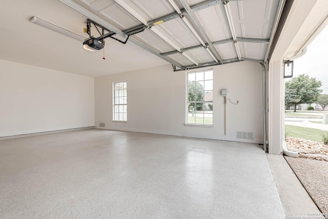 7335 Scintilla Ln, Boerne, TX 78015 - garage with a garage door opener