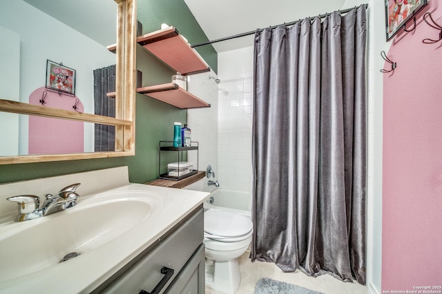 full bathroom featuring vanity, toilet, and shower / bath combo