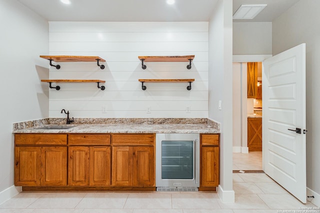 LOT52 Hondo Vis, La Vernia, TX 78121 - indoor wet bar with wine cooler, light tile patterned flooring, and baseboards