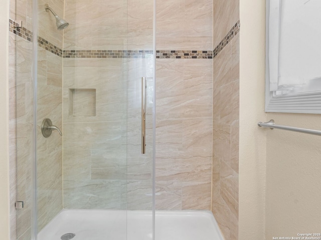 928 W Huisache, San Antonio, TX 78201 - full bath featuring a stall shower