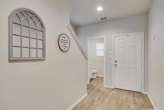 6039 Olson Blfs, San Antonio, TX 78252 - entrance foyer featuring light wood-style floors and baseboards