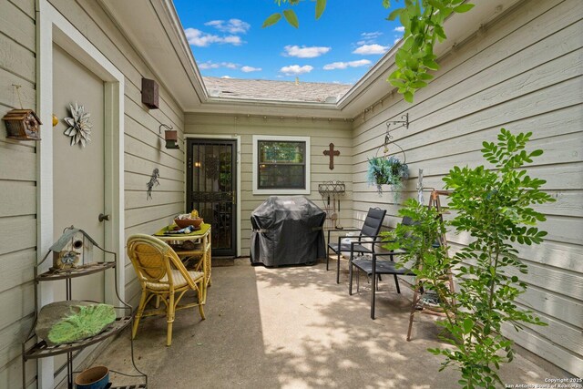 239 Old Oaks, Kerrville, TX 78028 - view of patio / terrace with grilling area