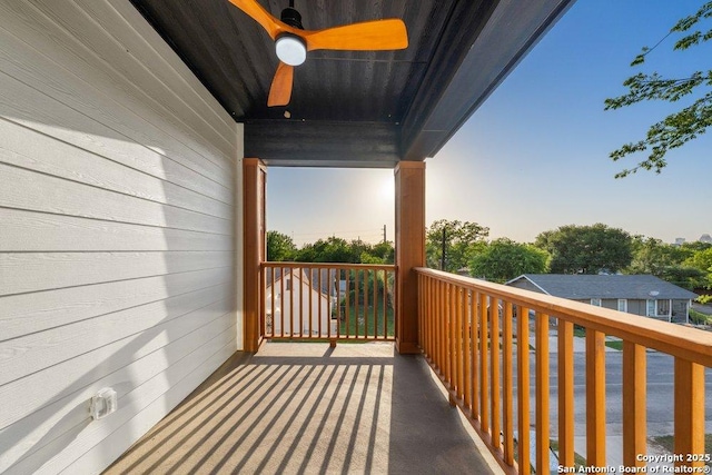 1310 S Mesquite, San Antonio, TX 78210 - balcony featuring a ceiling fan