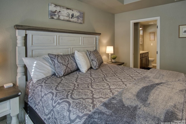 1139 Cedar Bnd, Canyon Lake, TX 78133 - bedroom with ensuite bathroom