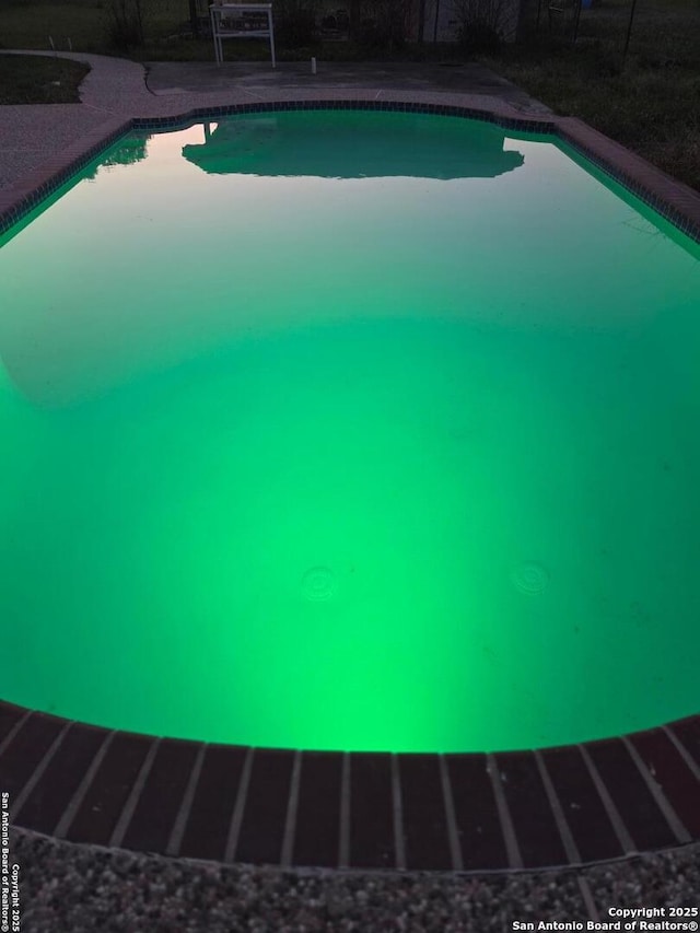 10180 Aliann, Atascosa, TX 78002 - swimming pool with fence
