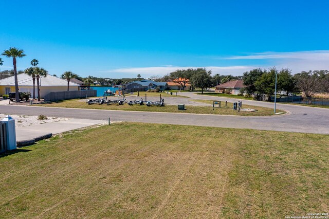 2717 Lakeview Dr, Rockport, TX 78382