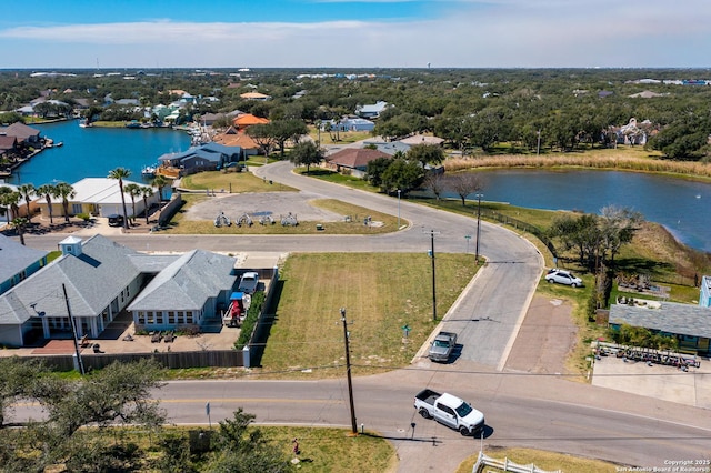 2717 Lakeview Dr, Rockport, TX 78382