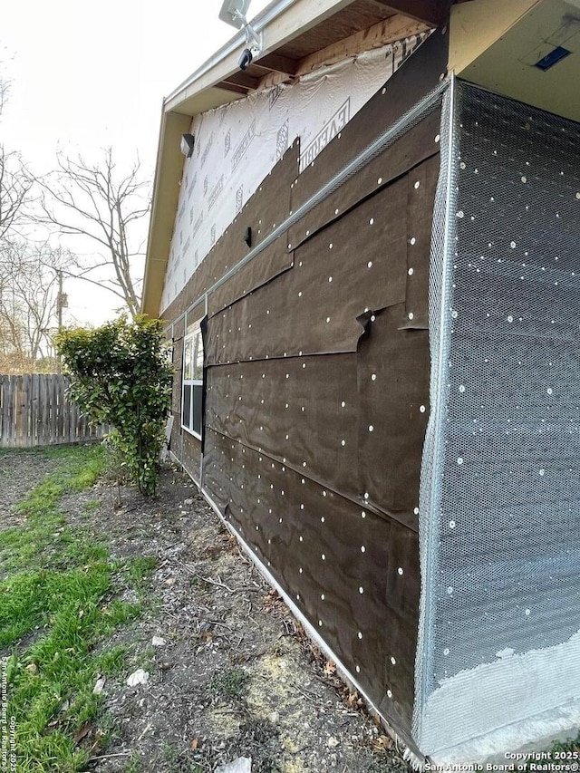 314 Veda Mae, San Antonio, TX 78216 - view of side of property with fence