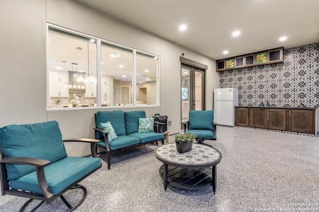 7812 Ventura Blvd, Selma, TX 78154 - living area with recessed lighting