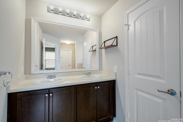 173 Kildeer Crk, San Antonio, TX 78253 - bathroom with double vanity