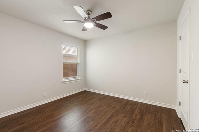 9525 Moon Shine, San Antonio, TX 78254 - unfurnished room with dark wood-style floors, baseboards, and ceiling fan