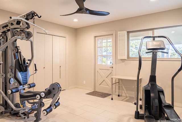 115 Wickford, Castle Hills, TX 78213 - workout room featuring ceiling fan, recessed lighting, and baseboards