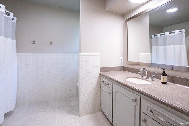 115 Wickford, Castle Hills, TX 78213 - bathroom featuring tile patterned flooring and vanity
